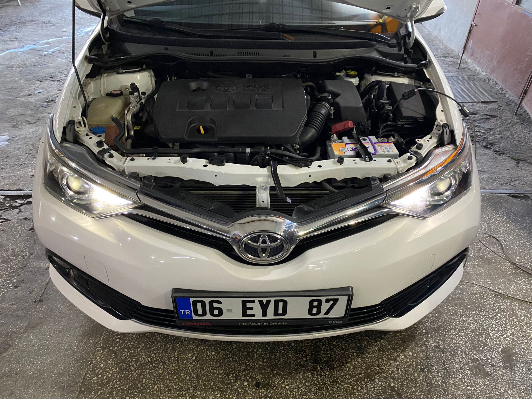 Toyota auris atiker grand obd lpg montajı